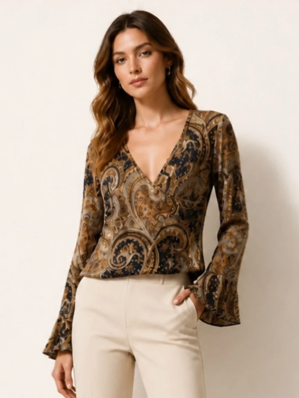 NALLY & MILLIE Blouse Boho V Neck Stretchy Crossover Paisley Brown